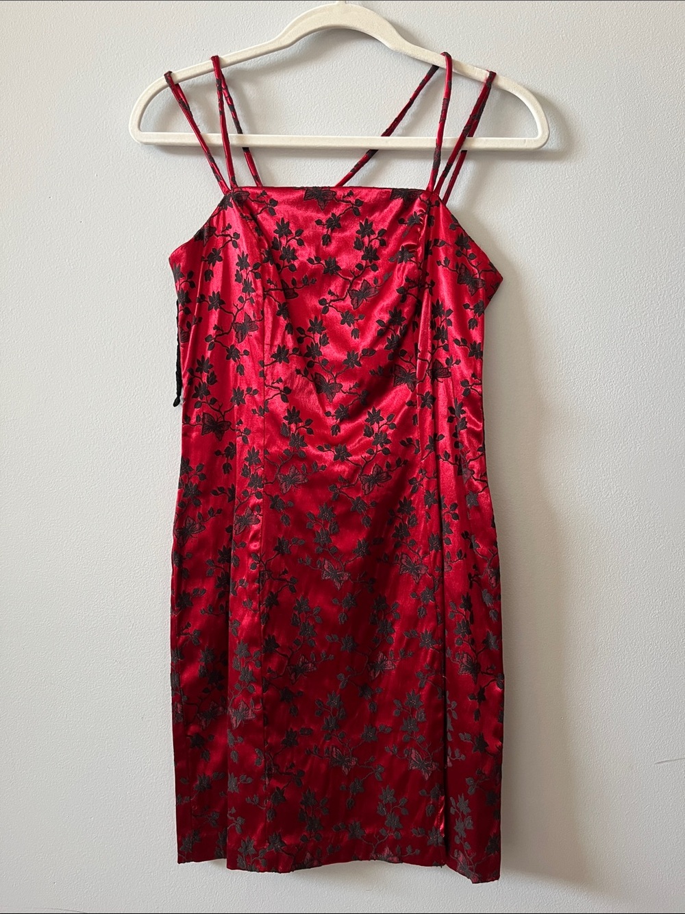 City triangles vtg bright shiny red mini dress embroider butterfly flower print